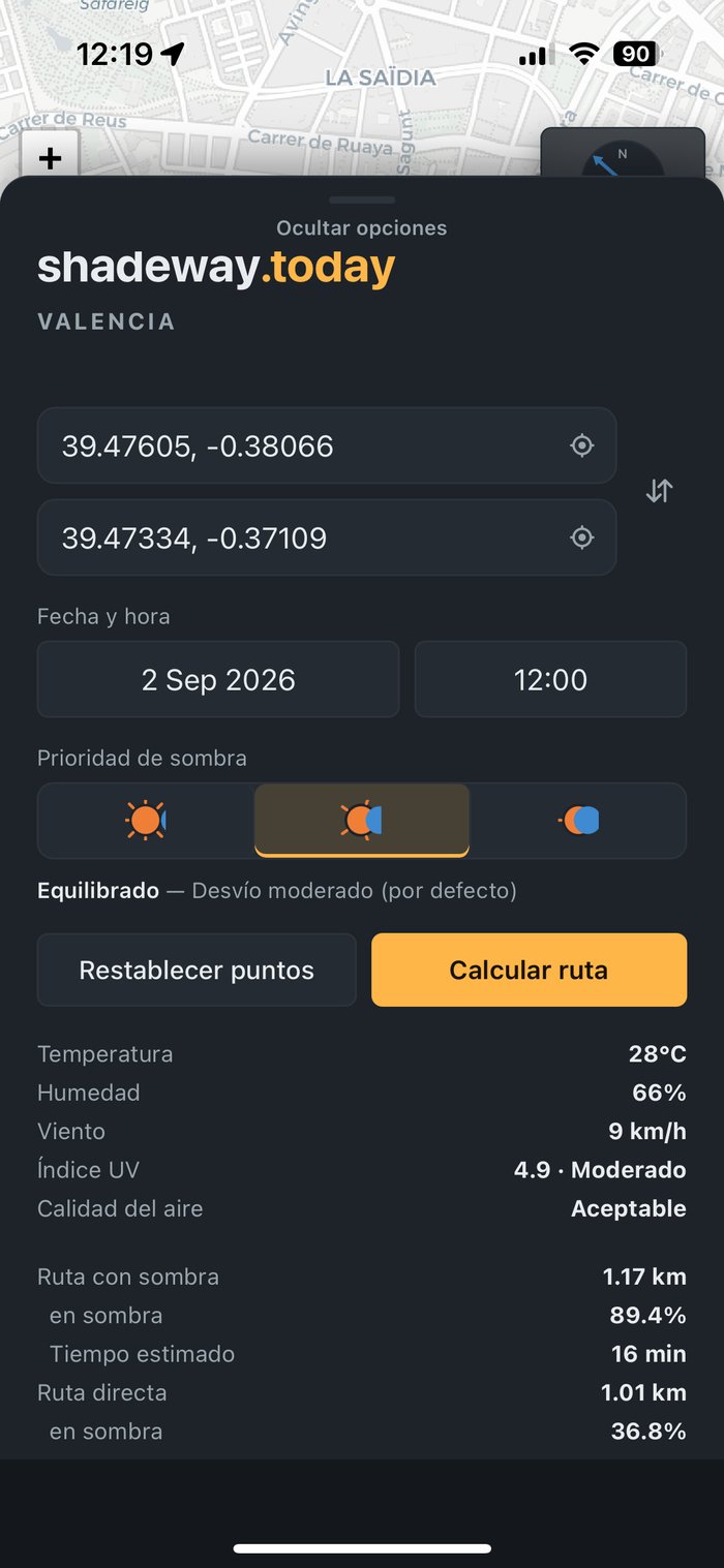 La aplicación en el móvil, panel de opciones y estadísticas de la ruta